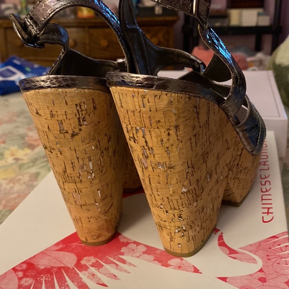 BCBGeneration wedge sandals - Picture 6 of 16